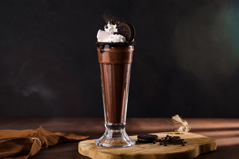 MOSS OREO MILKSHAKE