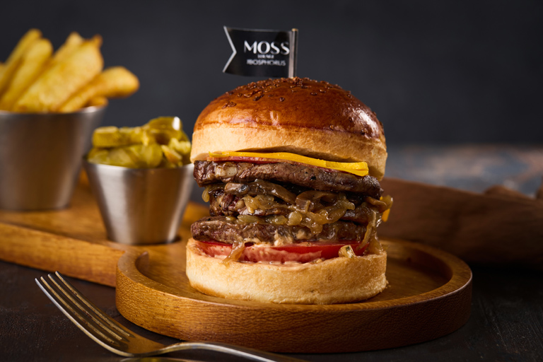 MOSS BEEF BURGER