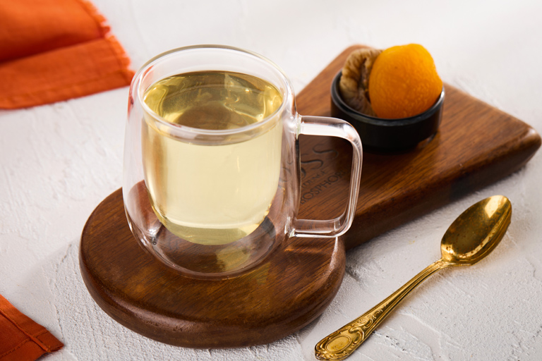 HOT GREEN TEA COCKTAIL