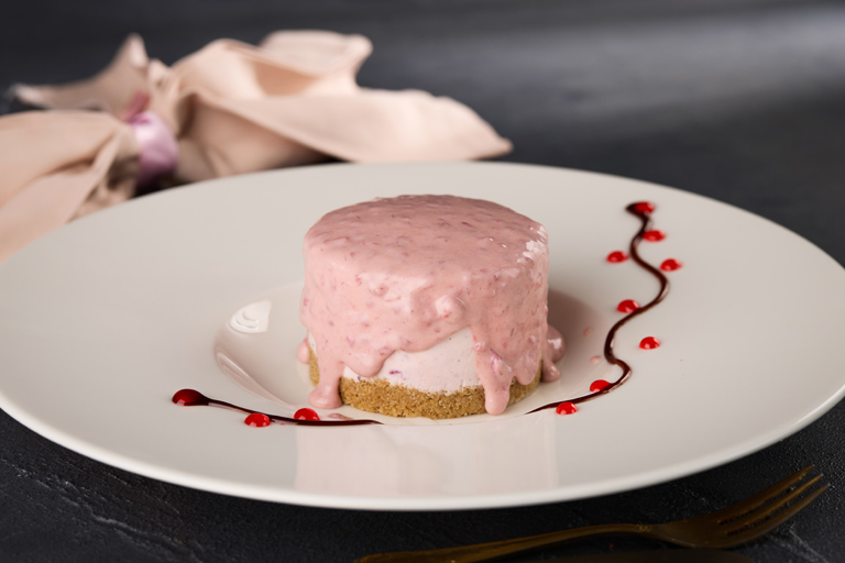ORMAN MEYVELİ CHEESECAKE