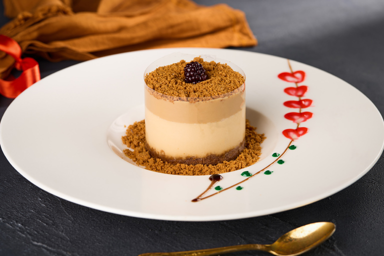 VOLCANO LOTUS CHEESCAKE